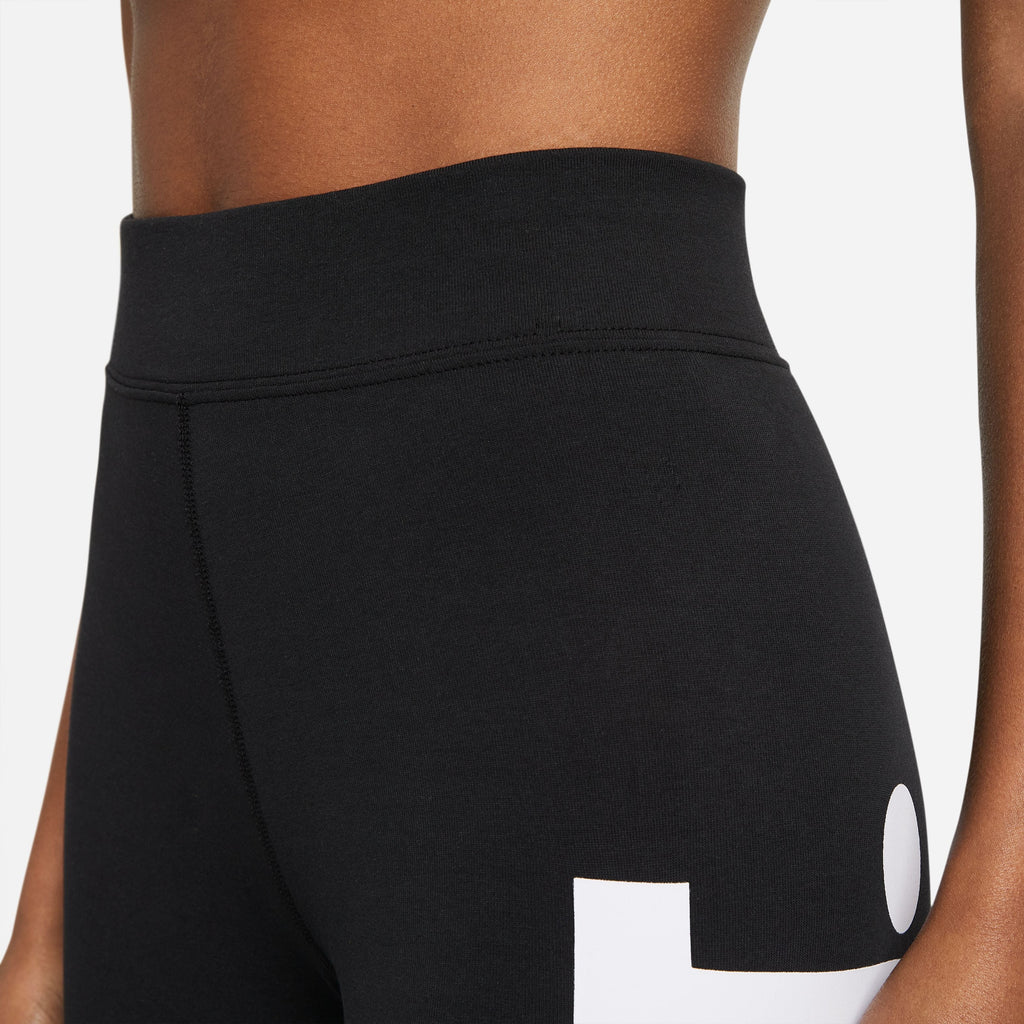 Sportswear Essential High-Waisted Leggings