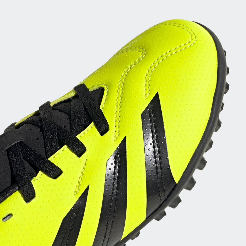 Predator Club Turf  Shoes