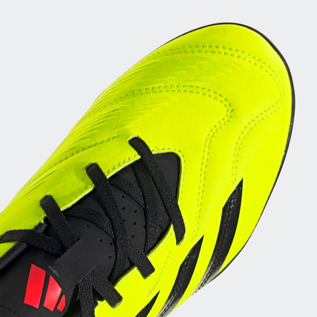 Predator Club Turf  Shoes