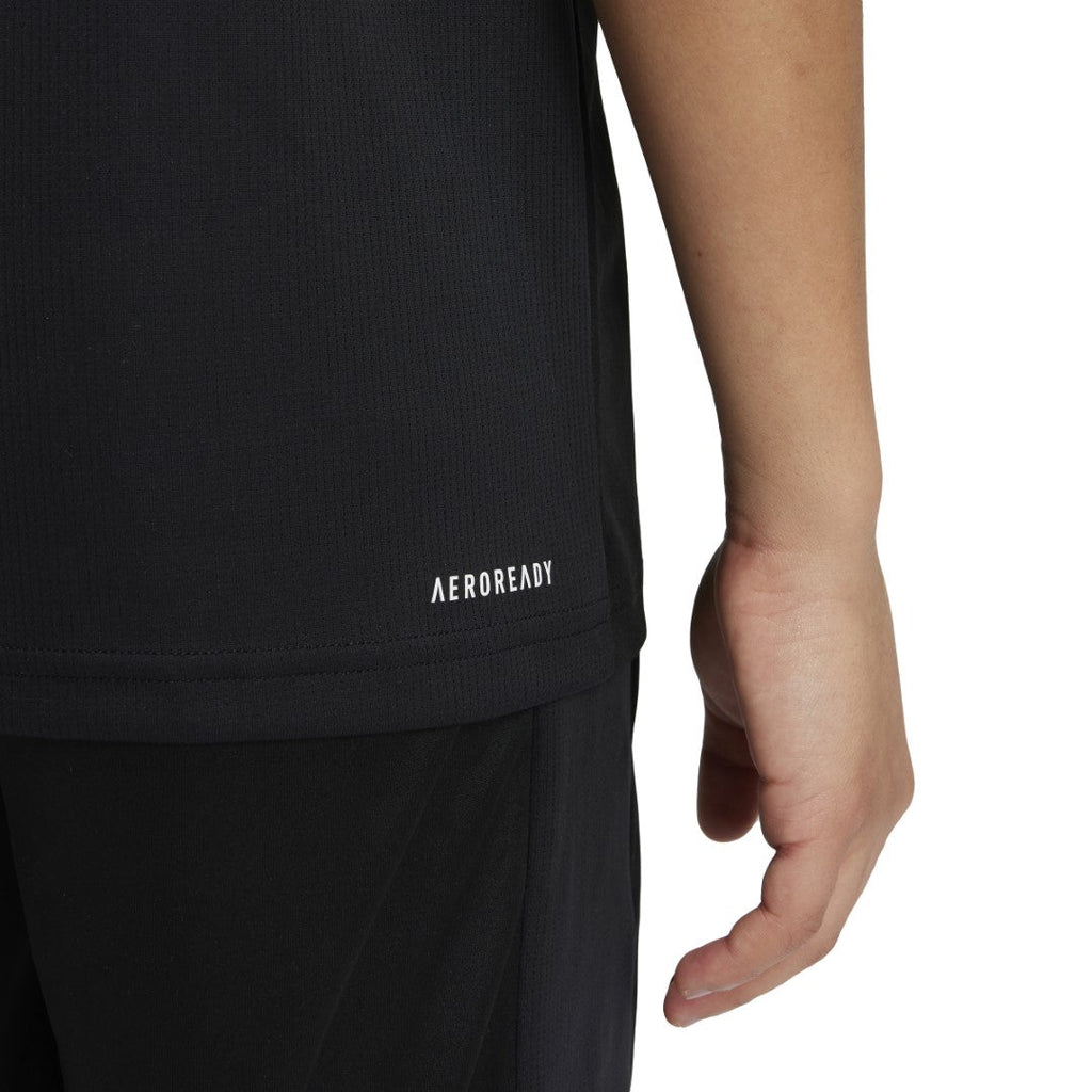 Train Essentials Logo Regular Fit T-Shirt