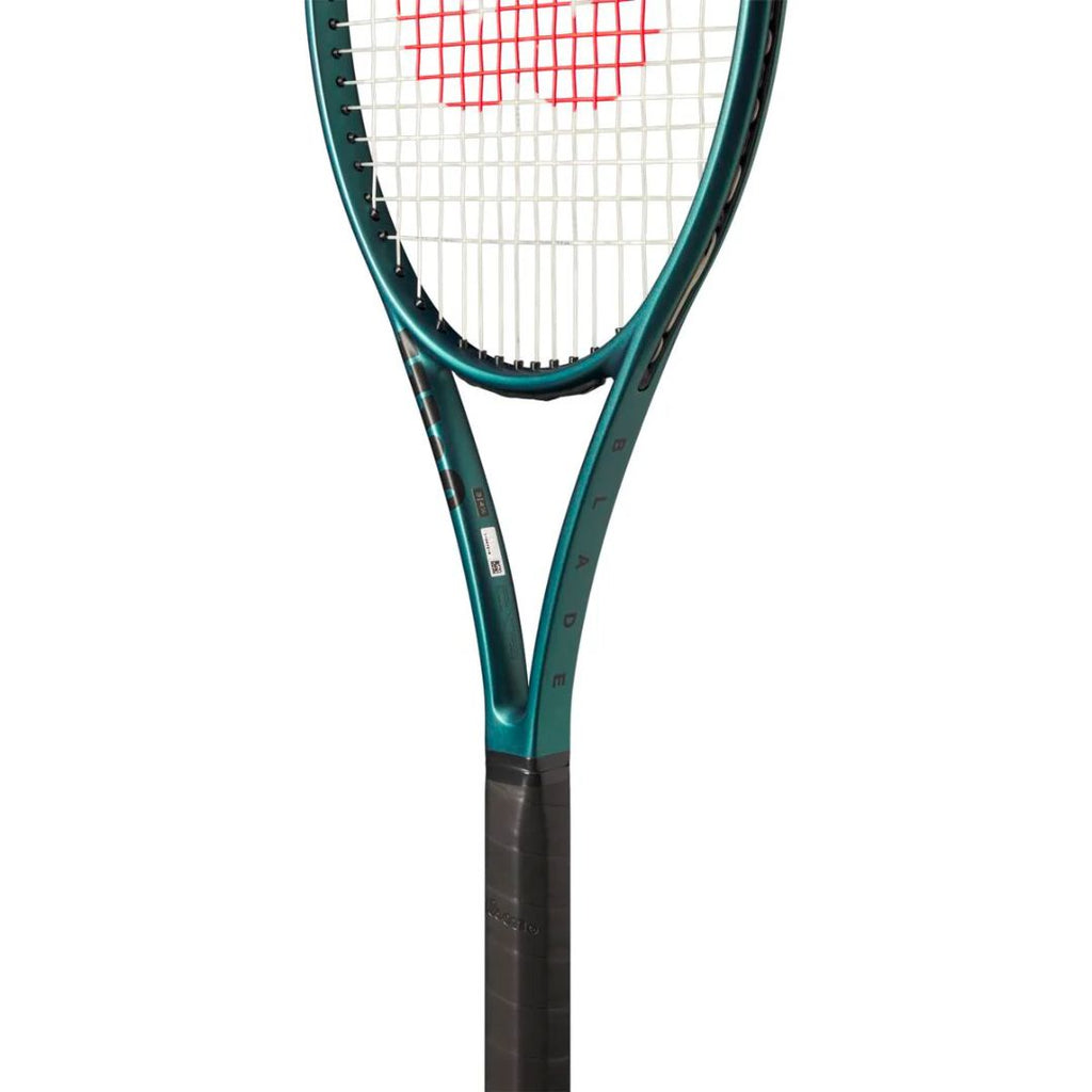 Blade 26 V9 Tennis Racket